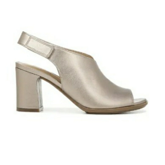 Preston sandal from Naturalizer - Picture 7 of 16